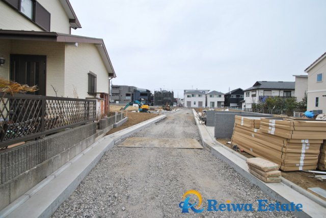 売地　茅ヶ崎市今宿の前面道路含む現地写真