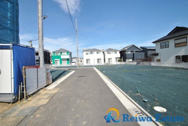 売地　茅ヶ崎市今宿の前面道路含む現地写真