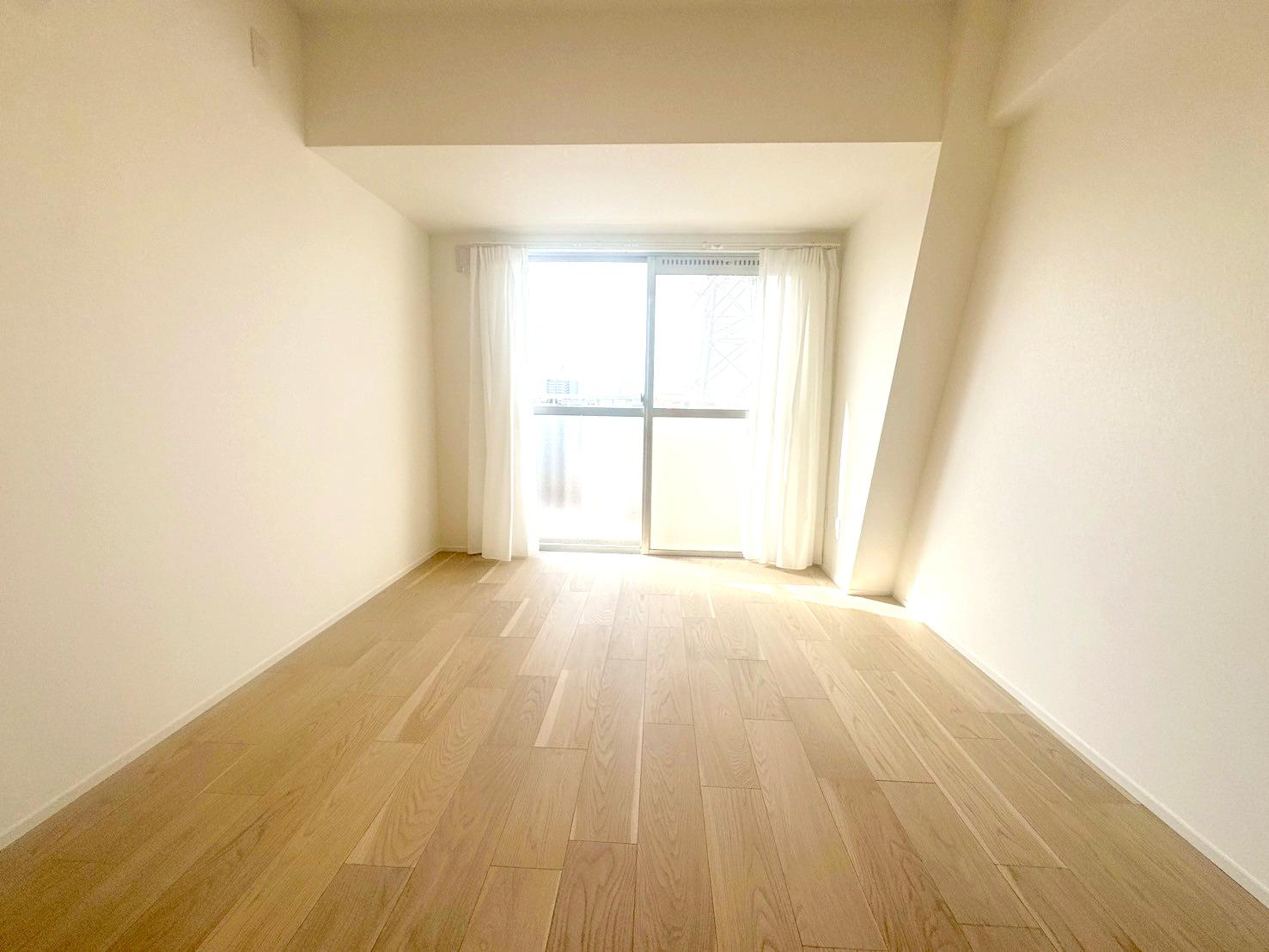 グランドメゾン西新井の洋室