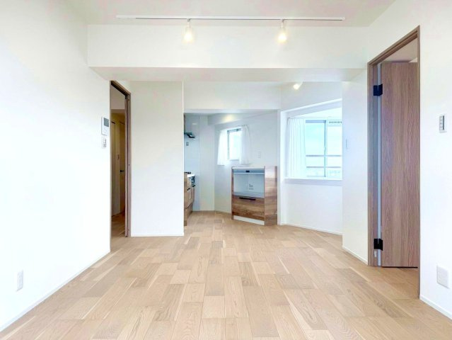 グランドメゾン西新井の玄関