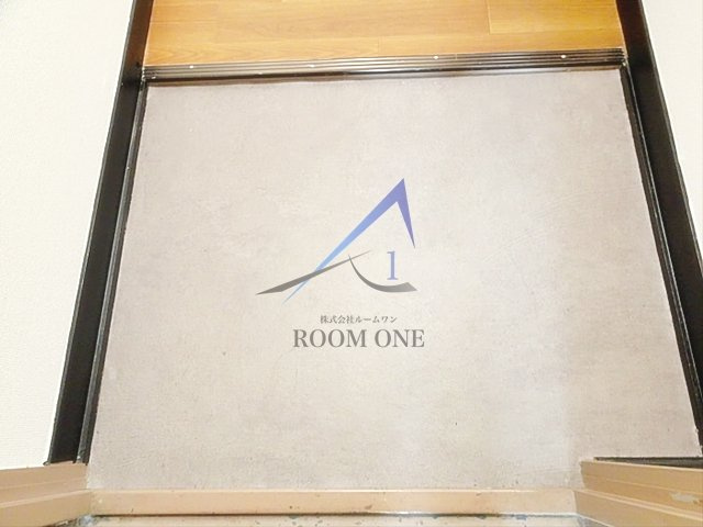 百瀬ビルの玄関|玄関です。