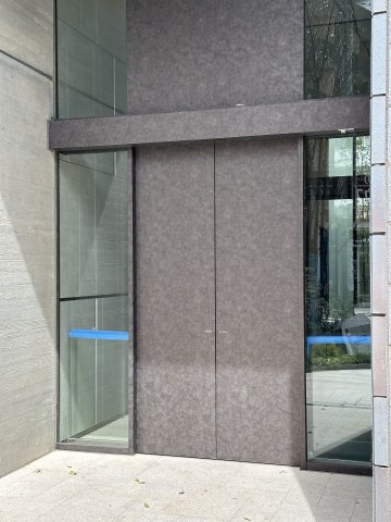 川崎市多摩区登戸の賃貸マンションのエントランス