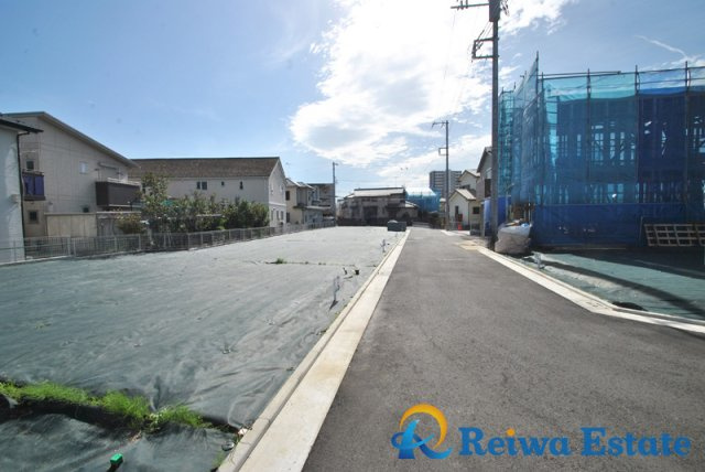 売地　茅ヶ崎市今宿の前面道路含む現地写真