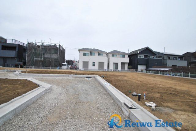売地　茅ヶ崎市今宿の前面道路含む現地写真
