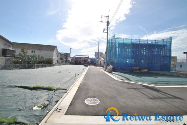 売地　茅ヶ崎市今宿の前面道路含む現地写真