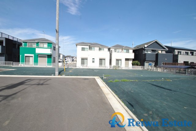 売地　茅ヶ崎市今宿の前面道路含む現地写真