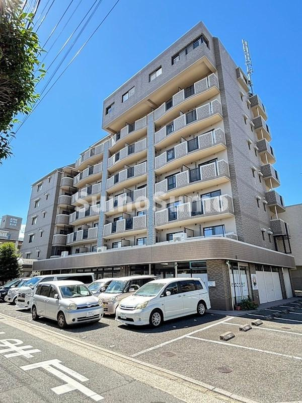 コスモコートの外観