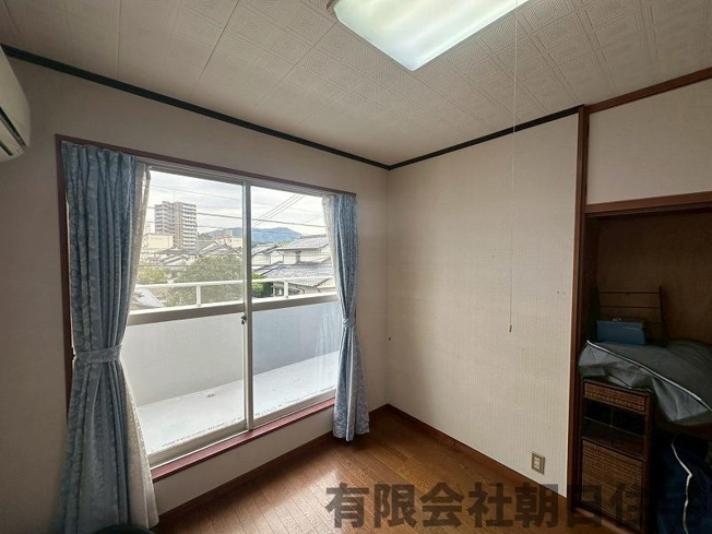 【洋室】 | 西川津町中古戸建兼店舗事務所 | ゆったりした洋室です