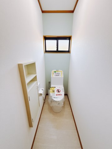 【中古戸建】前橋市箱田町のトイレ|■トイレ｜窓付きのトイレになっていますので常に綺麗を保てます♪