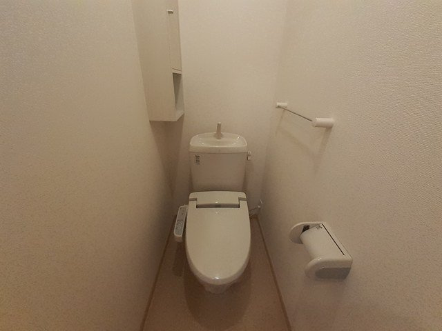 シャトレⅤのトイレ|コンパクトで使いやすいトイレです