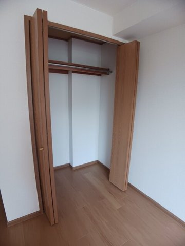 エスメラルダ三浜の収納