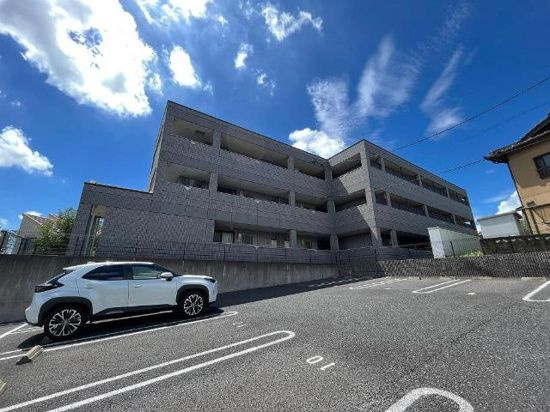 グランディール東海の外観