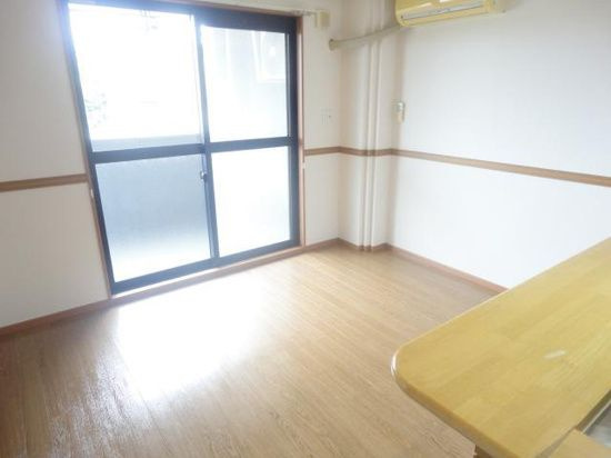 グランディール東海の居間・リビング