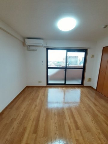 アバンツァートの内装