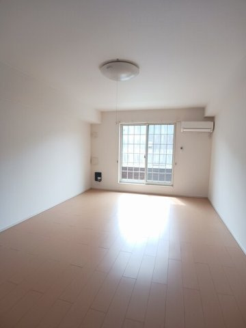 スターオアシスの居間・リビング