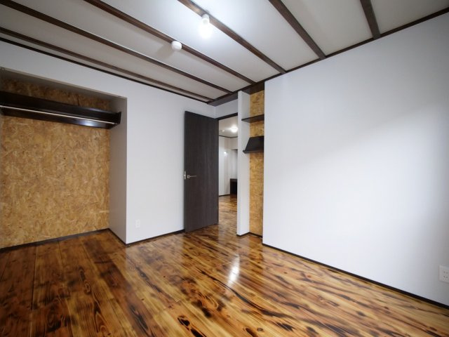 グリーンハイツ福富A棟の洋室