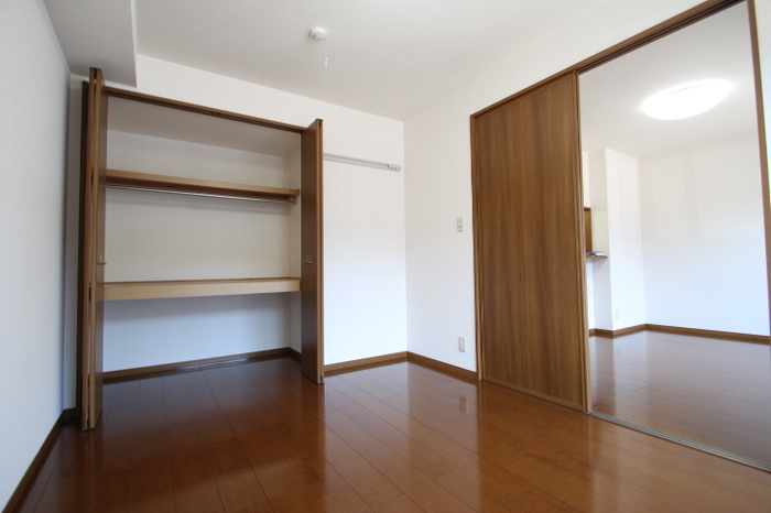 リビングタウン旭川　E棟の収納