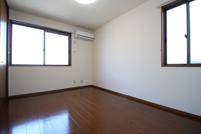 リビングタウン旭川　E棟の洋室