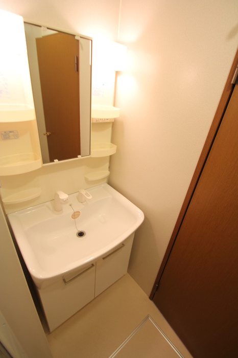 リビングタウン旭川　E棟の洗面所