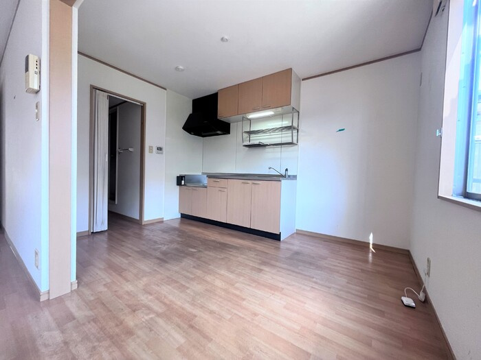 ヴィラ　ジャスティス　Bの居間・リビング