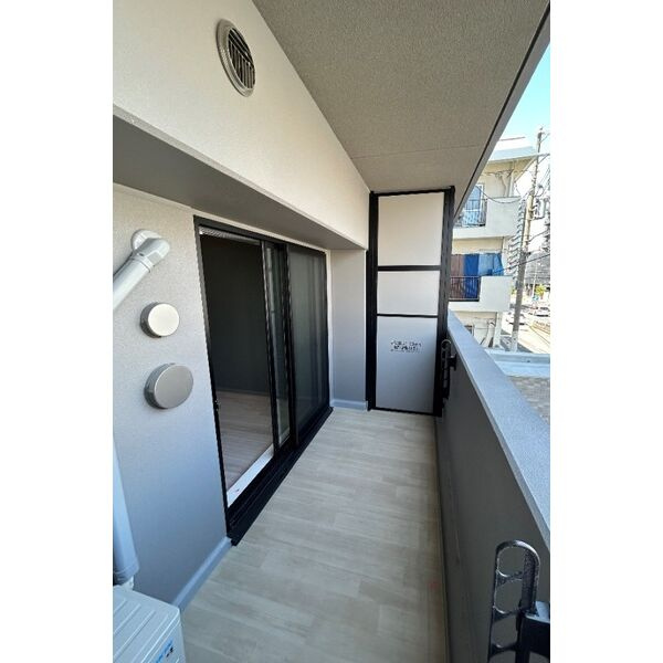 WORVE吹田江坂のバルコニー