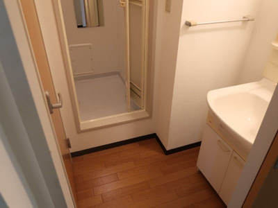 【洗面所】 | ペディガーデン一番館