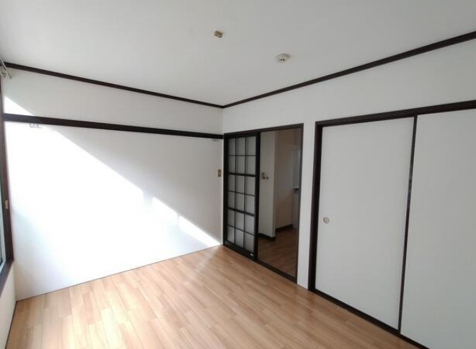 コーポ有馬の居間・リビング