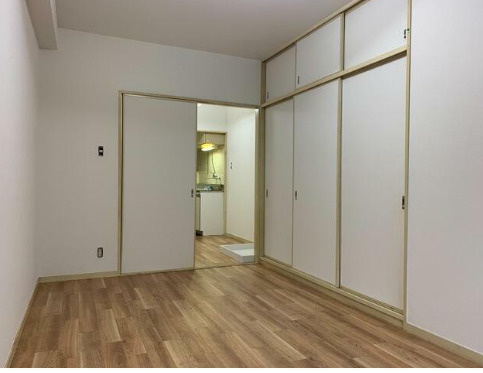 パシフィックパレス池の端の寝室