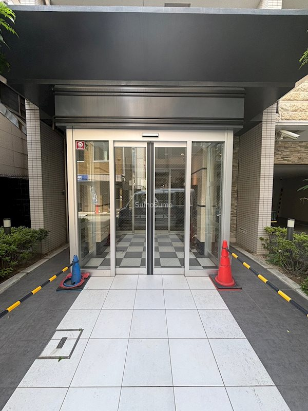 レジュールアッシュ中之島SOUTHのエントランス