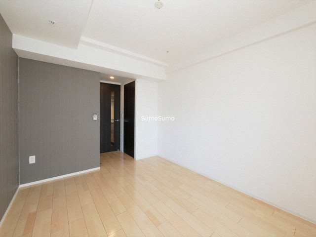 レジュールアッシュ中之島SOUTHの居間・リビング