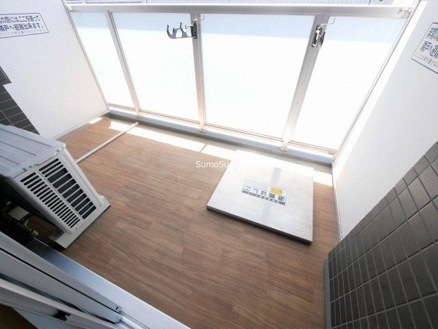 レジュールアッシュ中之島SOUTHのバルコニー