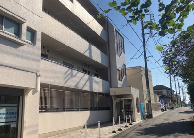 【現況写真】 | エル山王 | 景色重視でお家選ぶをするとスーパーが遠い！学校が遠い！など生活をするうえで利便性で困ることもあります。まず一度現地を見学する際に、周辺の施設などがあるかを確認し、暮らし始めた後のことを想像しましょう。