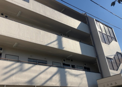 【その他】 | エル山王 | 道幅が広い場所は日当たりや風通が良好です。幅が広いのですれ違いも可能ですし大きな車でも駐車可能！一方で、大型車が通ることも多くなるため交通量の増加により騒音に繋がります。また土地の値段が高くなります。
