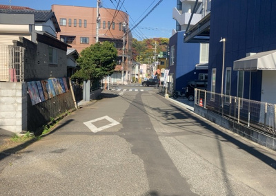【展望】 | エル山王 | 景色重視でお家選ぶをするとスーパーが遠い！学校が遠い！など生活をするうえで利便性で困ることもあります。まず一度現地を見学する際に、周辺の施設などがあるかを確認し、暮らし始めた後のことを想像しましょう。