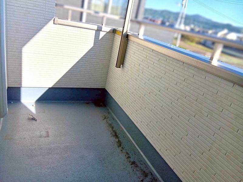 香美市土佐山田町　中古戸建てのバルコニー
