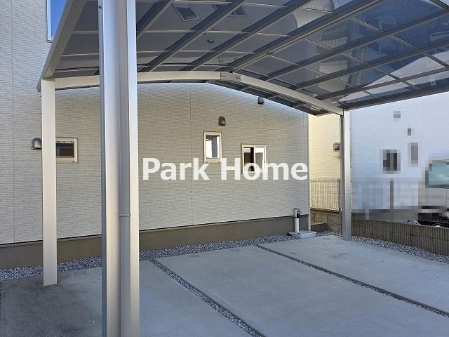 香美市土佐山田町　中古戸建ての設備|カーポート