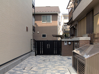 【エントランス】 | プロスペラーレ | オートロックゲート