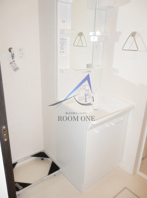 ディアコートの洗面所|独立洗面台です。