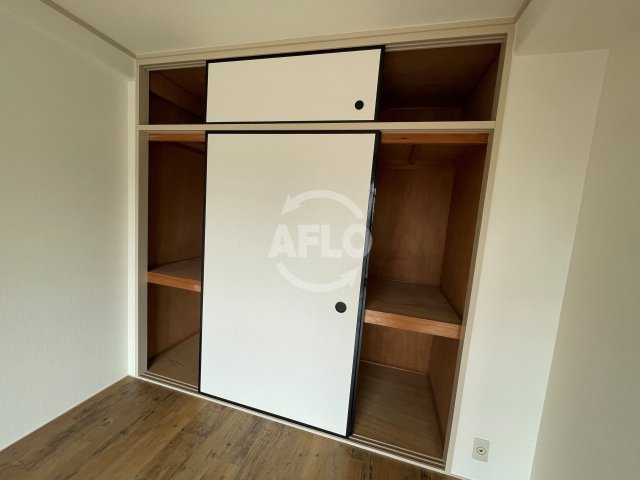 カワデンエミネンスハイツの収納|カワデンエミネンスハイツ　押入