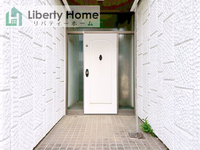 つくば市花畑3丁目　中古戸建のエントランス