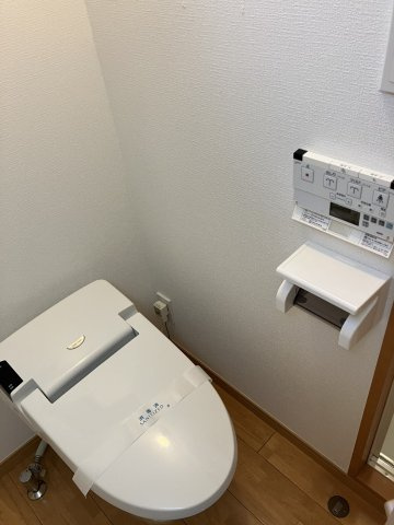 クレストハウス　三軒茶屋エリア　ロフト　緑道沿いのトイレ