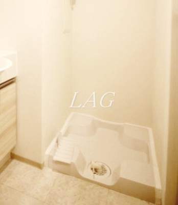 【設備】 | プレール・ドゥーク赤塚 | 室内洗濯機置き場です。