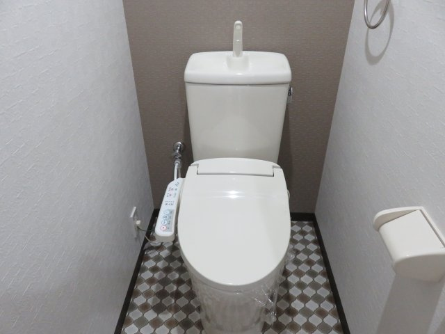 京都市伏見区竹田北三ツ杭町の賃貸マンションのトイレ