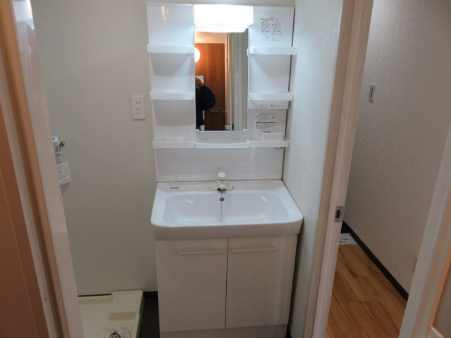 京都市伏見区竹田北三ツ杭町の賃貸マンションの洗面所