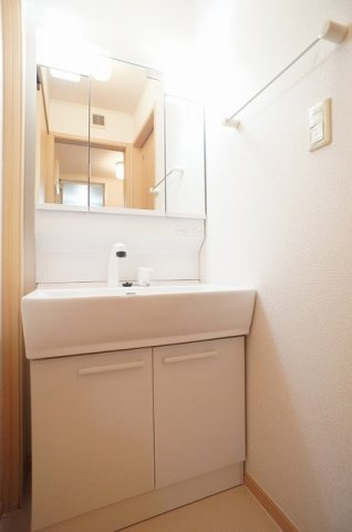 アウローラの洗面所|忙しい朝には欠かせない洗面所です