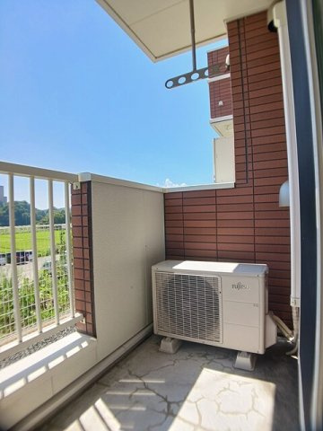 フォンターナ・ピューレのバルコニー|陽当たり良好なバルコニーです