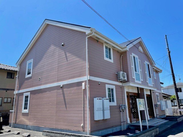 クレディの外観|外はこのようになっています