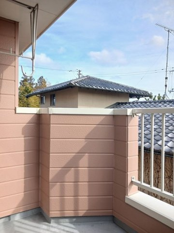 クレディのバルコニー|バルコニーからの眺めを楽しみながら食事をしませんか