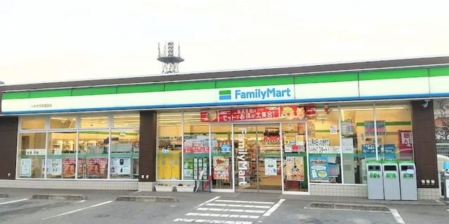 プリムローズ　Ａの周辺|ファミリーマートまで700m