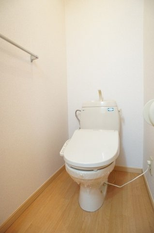 プリムローズ　Ａのトイレ|清潔感のあるトイレです